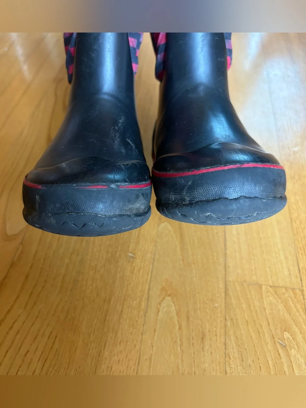 Bogs Snow Boots Red Black Neoprene Waterproof Rain Muck Boot Toddler Boys Size 8